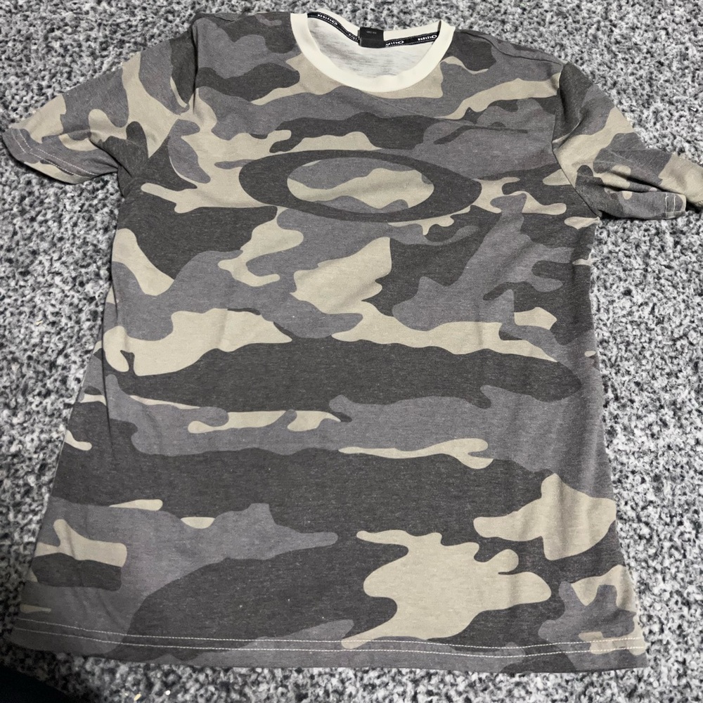 Oakley shirt
